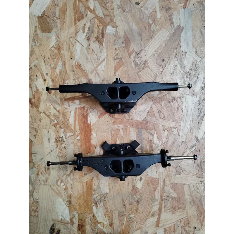 OCCASIONS  Trucks renegade v1 REAR + FRONT