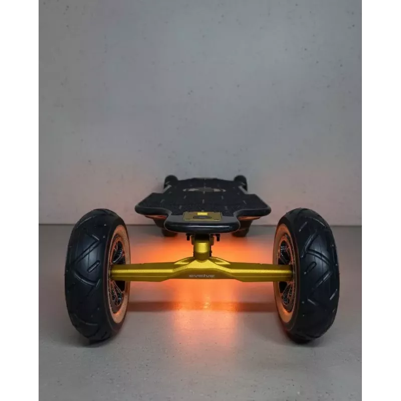Carbon Gold Edition – Skateboard elettrico Evolve oro