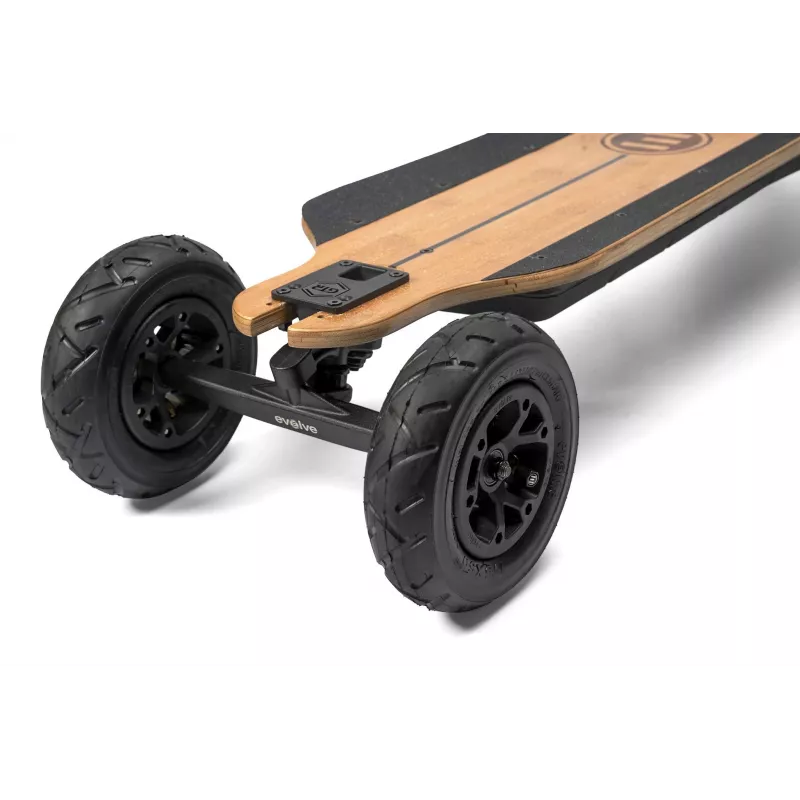 Skateboard électrique Evolve GTR 2 Bamboo tout-terrain offrant une vitesse maximale de 44 km/h et une puissance de 6000W