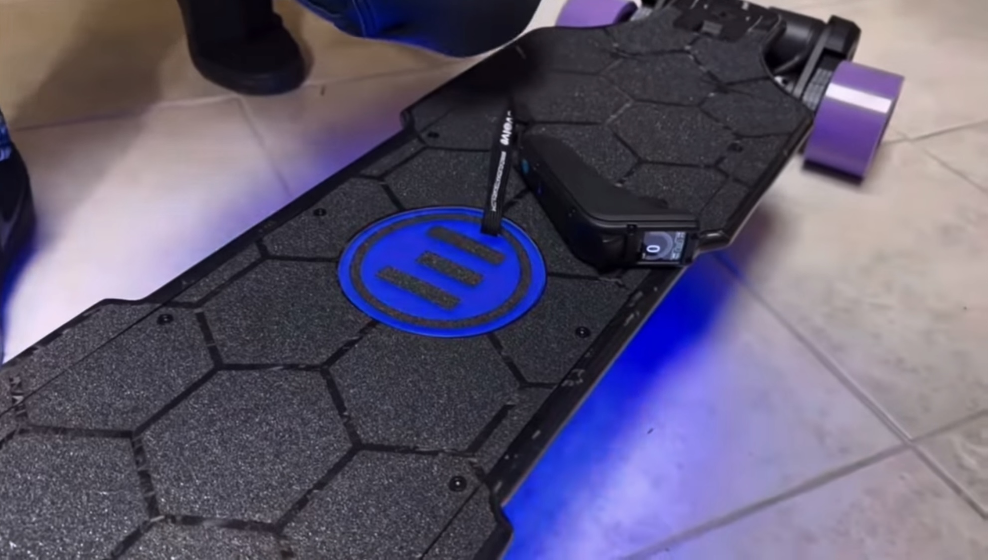 Personnalisation e-skate avec Phaze