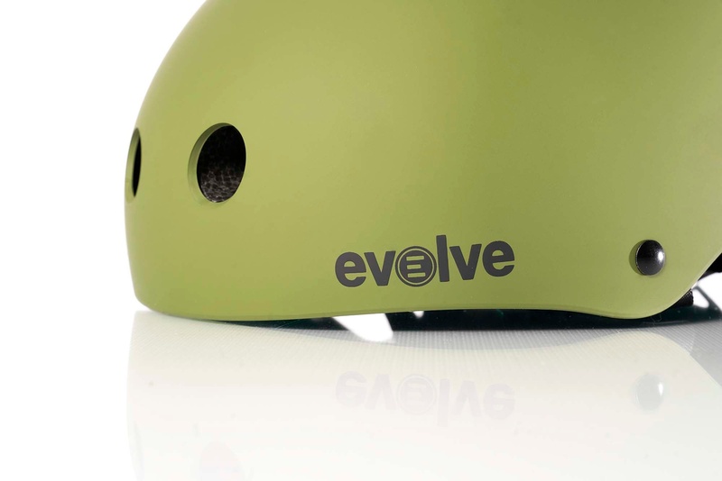 Casco Evolve dettaglio posteriore