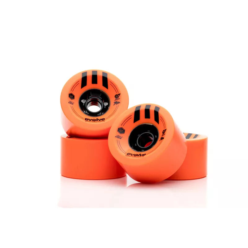 Evolve 97mm Rollen am Board montiert