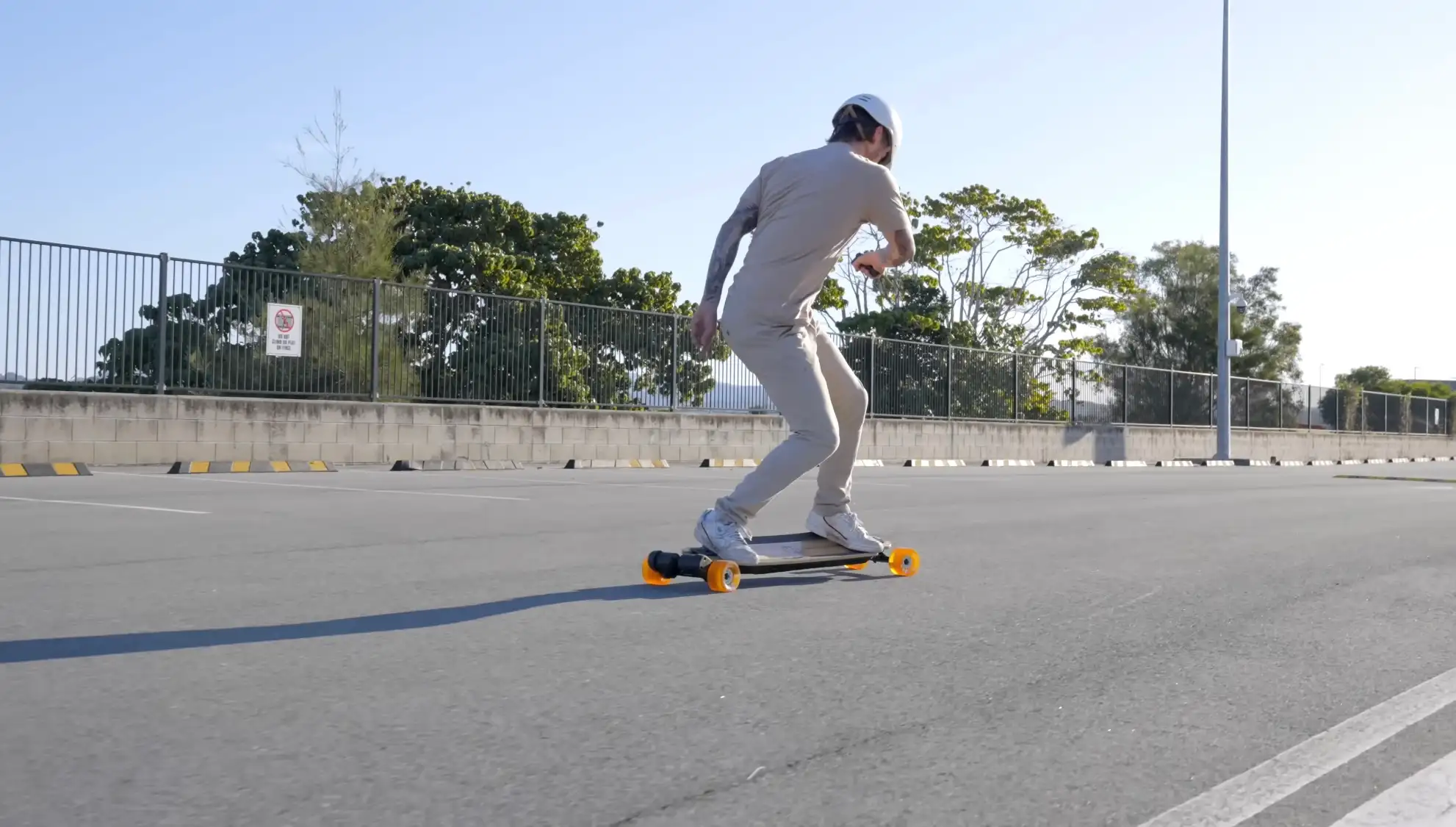 Evolve GTR2 Bamboo - Carving street