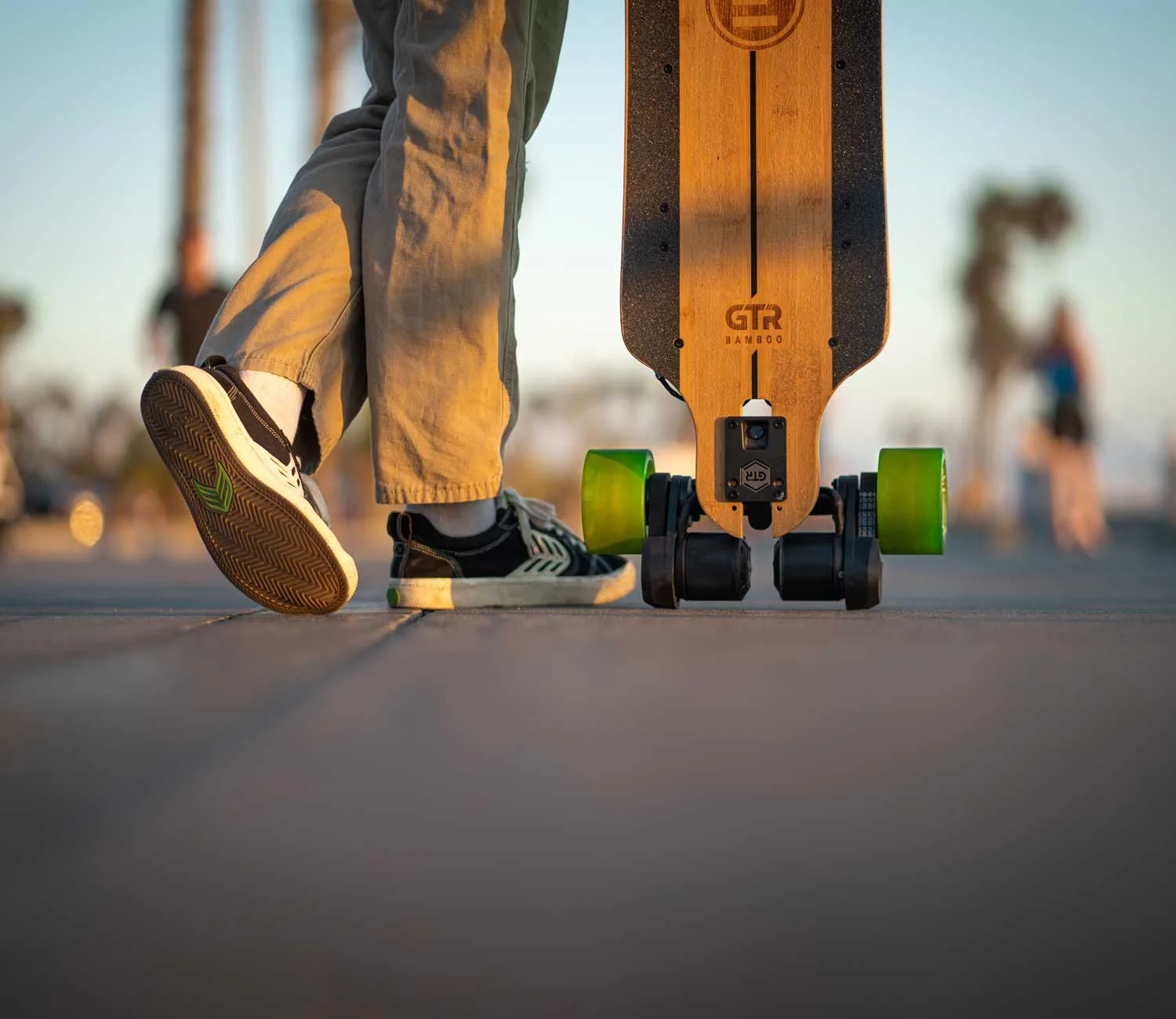 Evolve GTR2 Series - Skate électrique polyvalent pour tous les jours