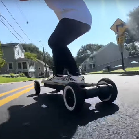 Evolve Diablo Bamboo Elektro-Skateboard: TEST UND BEWERTUNG