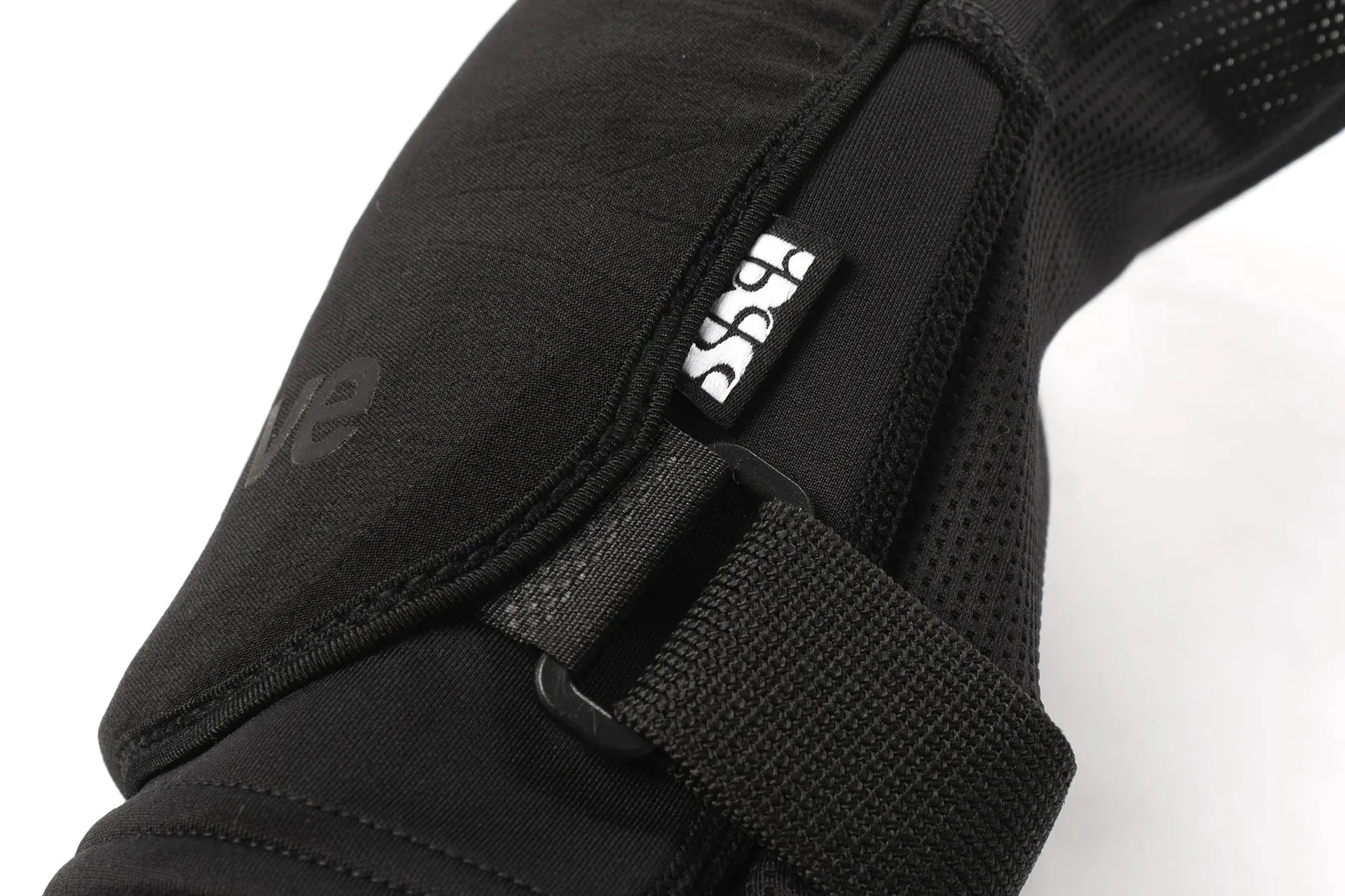 Evolve Knee Pads | iXS Safety Guards, view 1