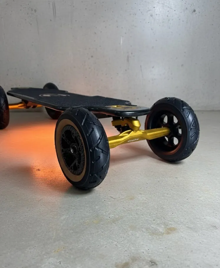 Diablo Carbon Gold Edition, view 2