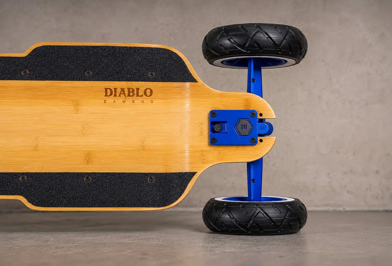 Diablo Bamboo Blue - bamboo deck