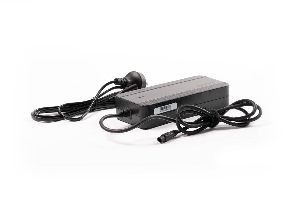 [IDS-40088] Batteriladdare 4A - GTR / Stoke / Onirique